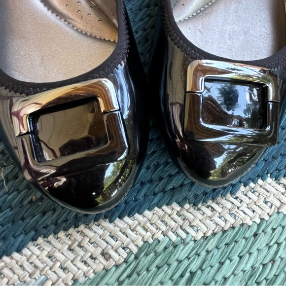 Bandolino black patent buckle front wedge pumps - Picture 7 of 11